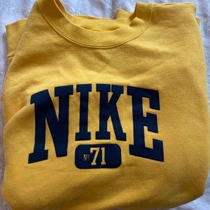 Vintage Nike oversized crewneck
